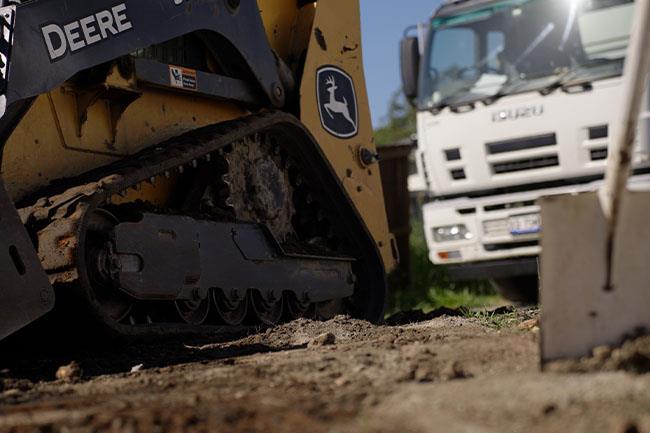 Neowaste vehicles arriving for site preparation